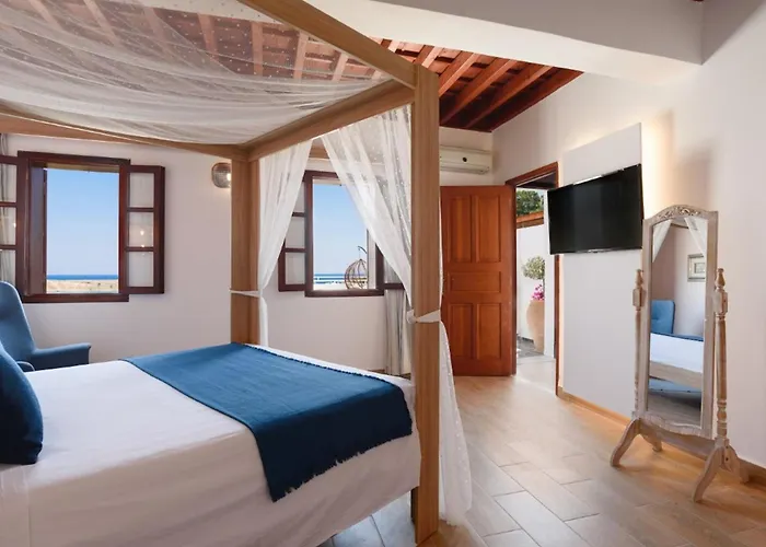 Villa Thalassa 1 2 Bedrooms With En-Suite Sea Views Villa